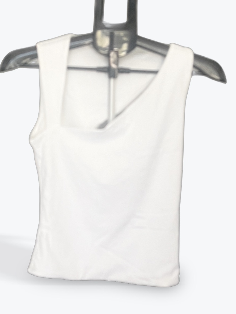 Commense White Scoop Neck Tank Top